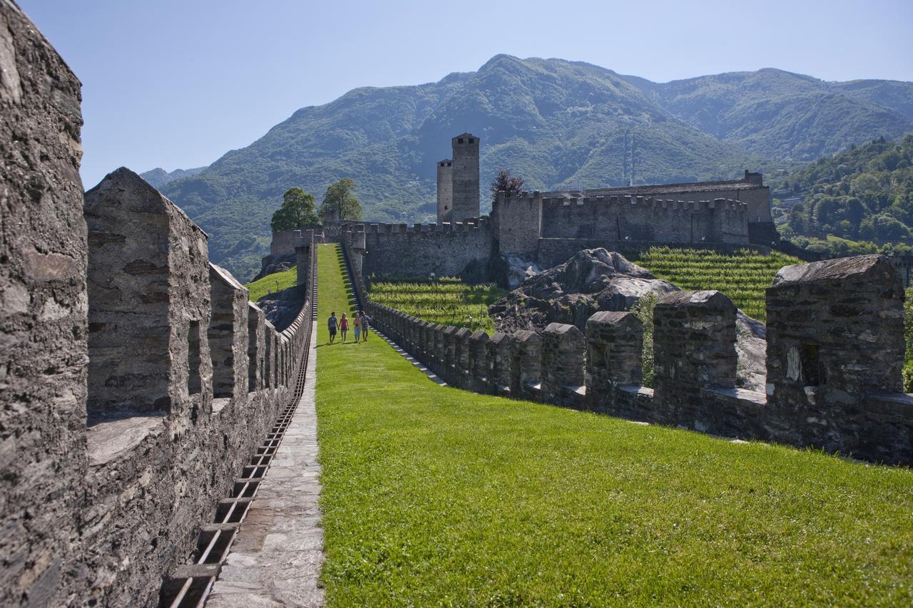 B&B Gottardo Airolo Ngoại thất bức ảnh